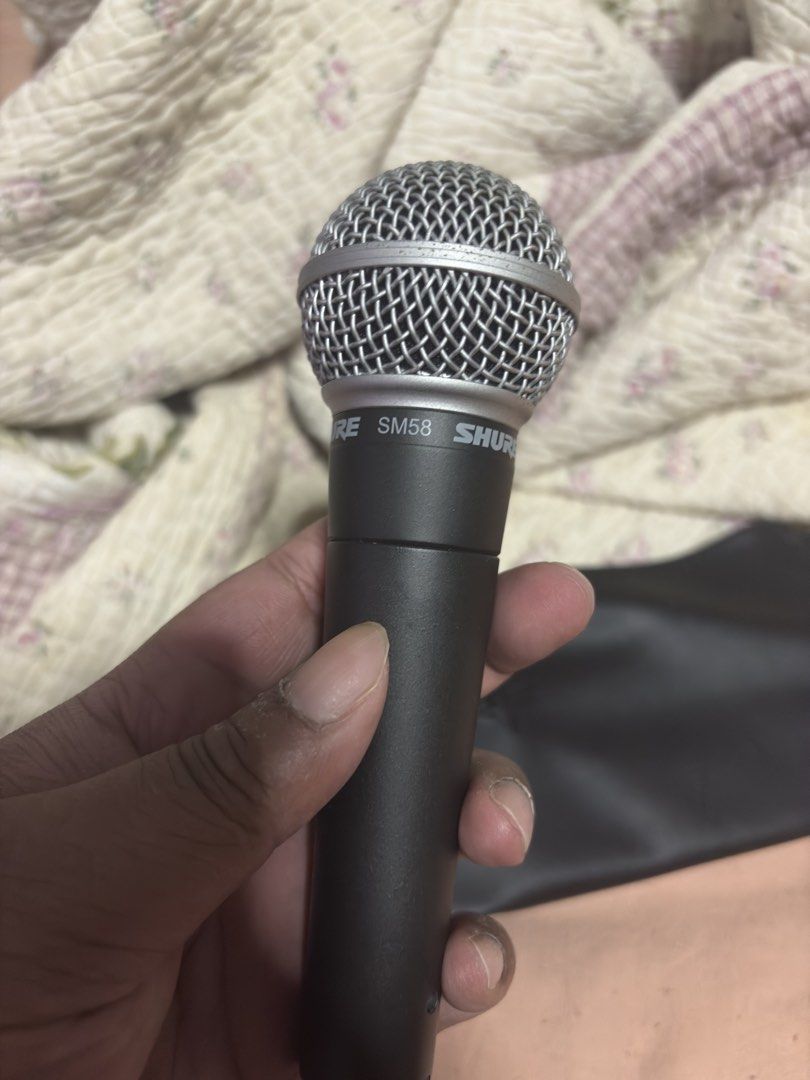 SHURE SM58 (w leather pouch)