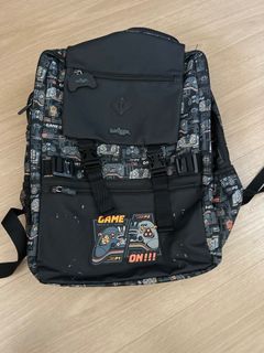 (Category: ) located in . Submitted by geek_preloved (Listing ID 1425821629, Image 1). Description: .