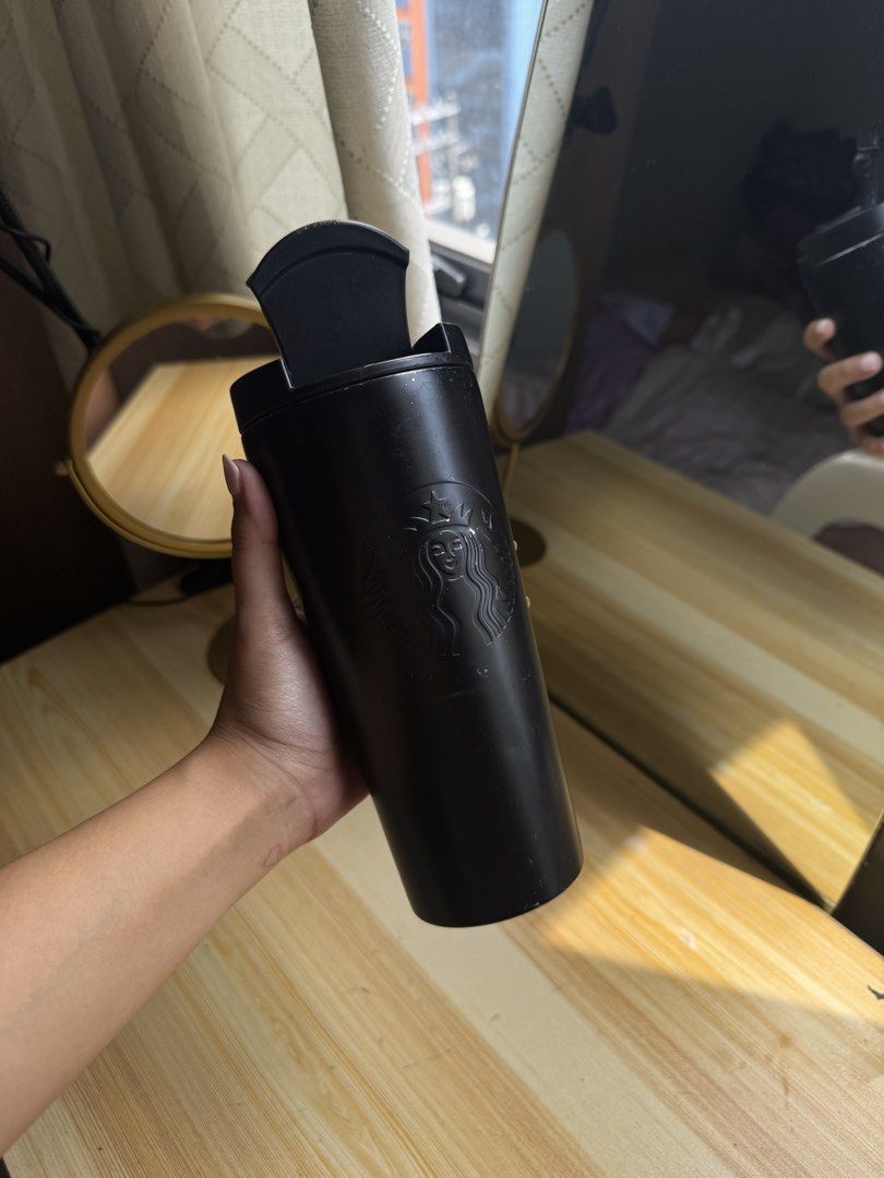 Starbucks Black Tumbler 16oz (Category: Water Bottles & Tumblers) located in Manila. Submitted by andreaaarut2 (Listing ID 1425653992, Image 2). Description: Price is Negotiable! 🖤🙏🏼.