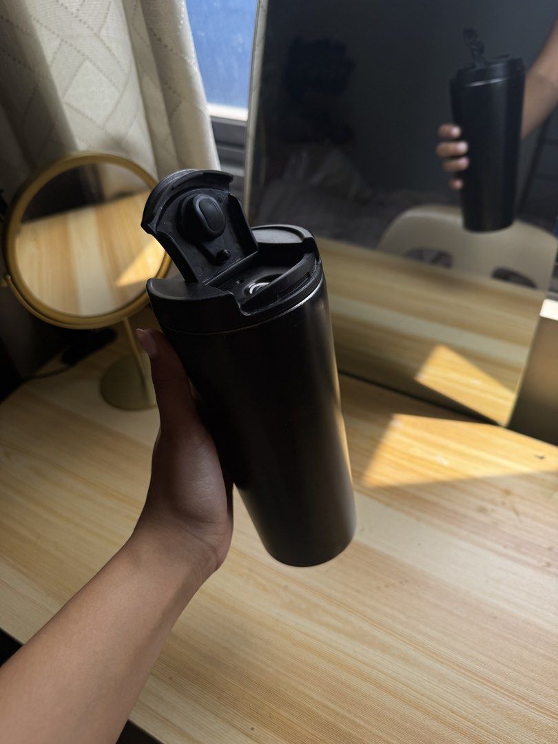 Starbucks Black Tumbler 16oz (Category: Water Bottles & Tumblers) located in Manila. Submitted by andreaaarut2 (Listing ID 1425653992, Image 3). Description: Price is Negotiable! 🖤🙏🏼.