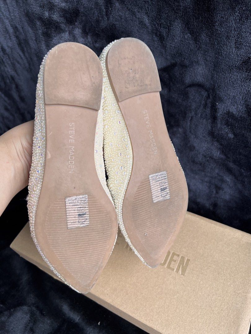 Steve madden famed pearl (Category: Loafers) located in Marikina City. Submitted by 1stuffshop (Listing ID 1425667825, Image 3). Description: Size 5.5 Rfs: small for me.