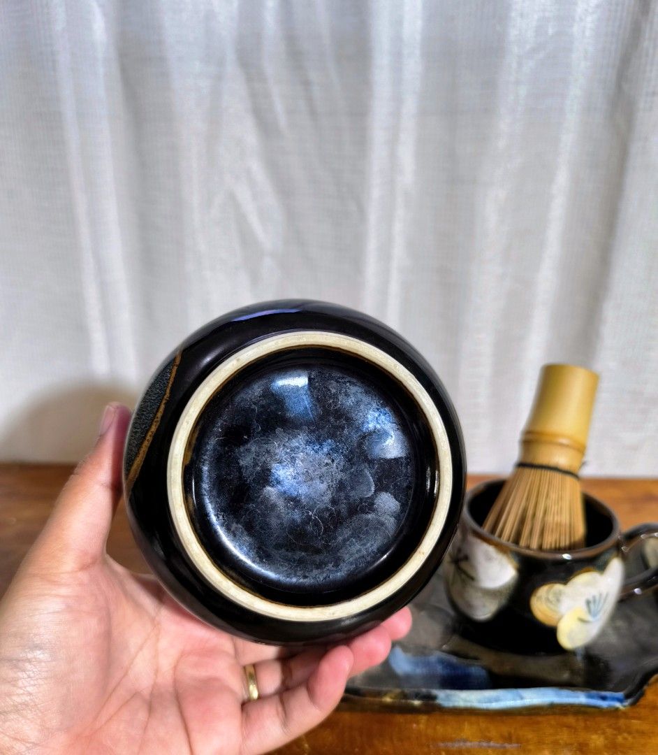 Stoneware Chawan (Category: Coffee & Tea Tableware) located in Pangil. Submitted by kopee_matcha (Listing ID 1425785025, Image 3). Description: Stoneware Chawan and Chasen Mug Sold as set *Stoneware Tray is not included Size: Bowl D 4.1 x H 2.9 Cup : D2.9" x H 2.4 Price : 350 Mine /M Chasen/Chasen Holder not included *Strickly 2 days reservation only *Payment must be completed within 48 hours. If unpaid, your order will be automatically forfeited