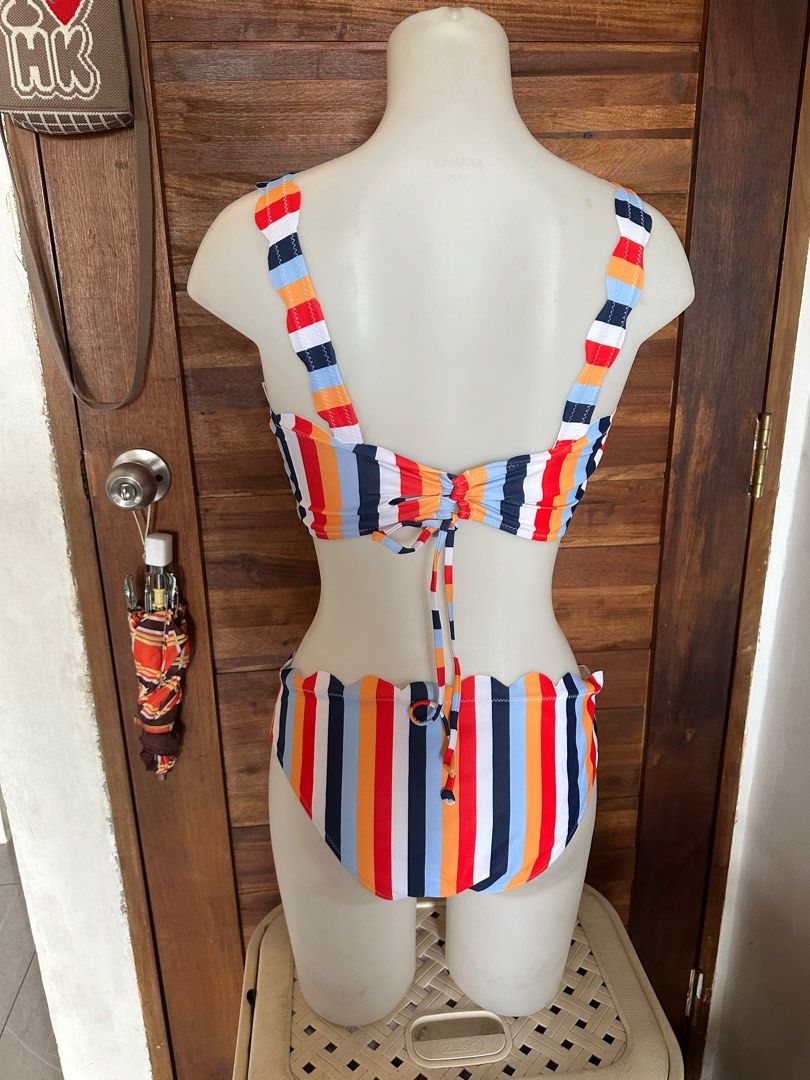 Striped Bikini Set (Category: Bikinis & Swimsuits) located in Manila. Submitted by AngelResty (Listing ID 1425710273, Image 3). Description: med size.