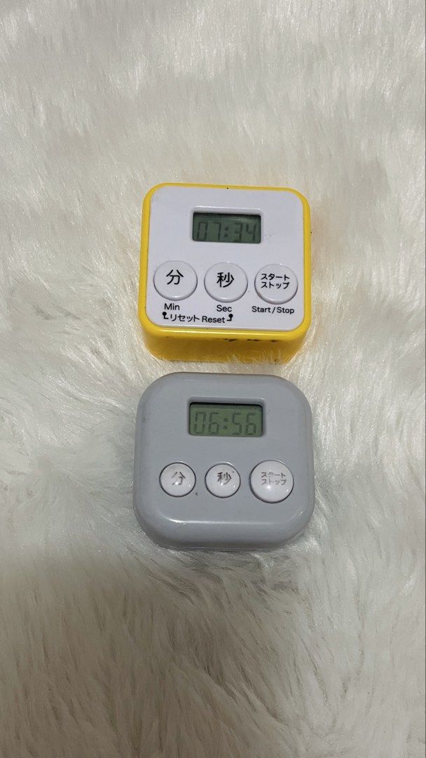 Style Feel Pedometer and Digital Timers (Category: Clocks) located in Quezon City. Submitted by sissymissy1527 (Listing ID 1425656003, Image 2). Description: As pack Step counter- brandnew Digital kitchen timer- used, working Selling as is Loc tandang sora, qc.