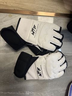 （分類：）位於 。 由 cs1234567890 提交（商品編號 1425803976，圖片 1）。簡介： 。
