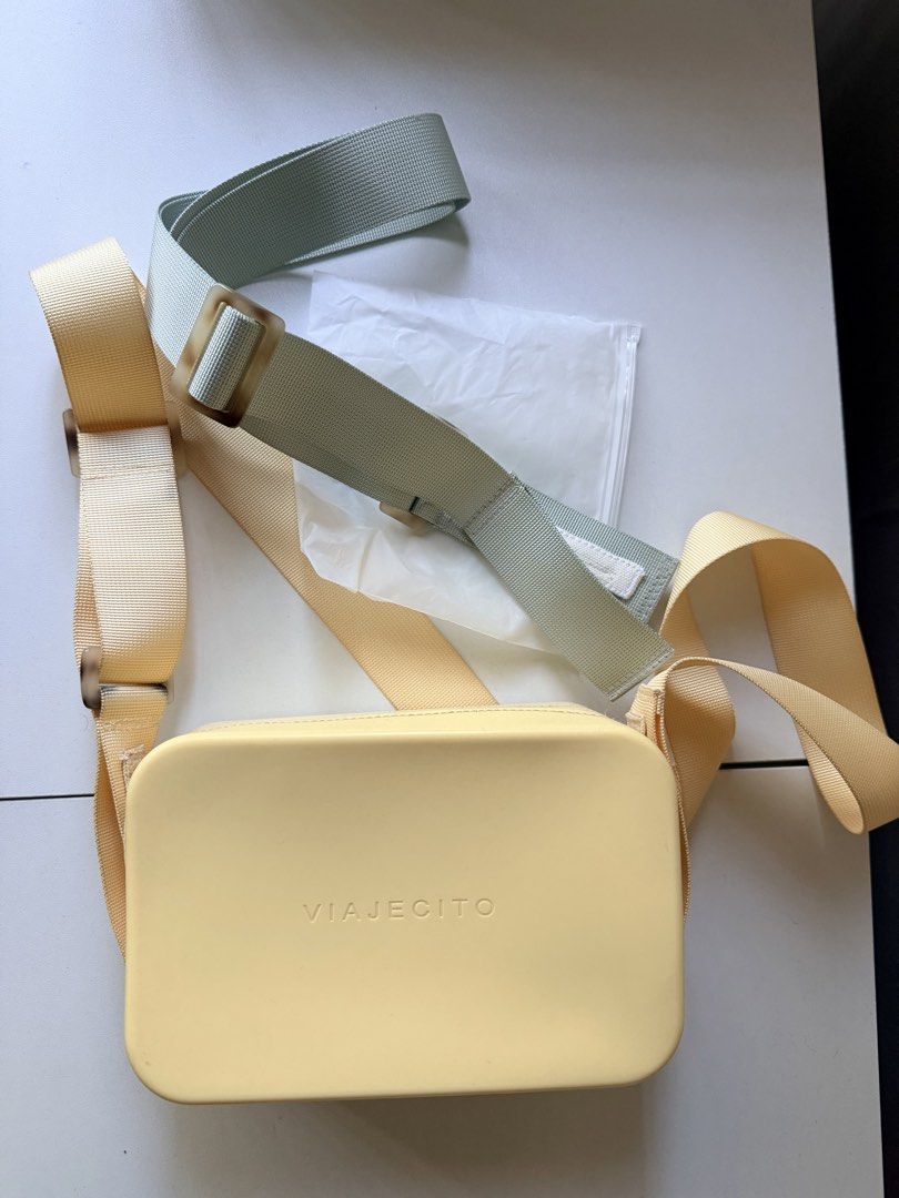 Viajecito Classic Set - Granola with Popcorn (Category: Cross-body Bags) located in Paranaque City. Submitted by mcabuel (Listing ID 1425715256, Image 1). Description: Will include sage strap. Retail price of strap is Php 1129. .