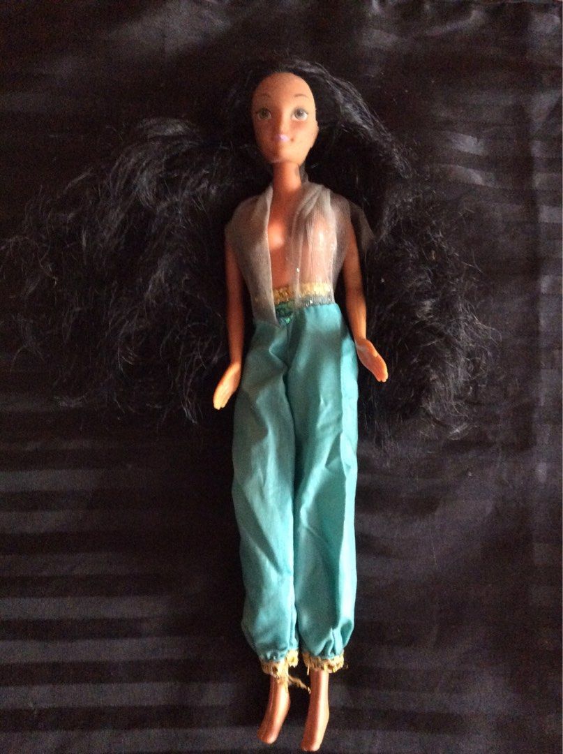 Vintage Aladdin and Princess Jasmin (Category: Vintage Collectibles) located in Quezon City. Submitted by marky1969 (Listing ID 1425662072, Image 3). Description: For Sale! WYSIWYG... NAkatago lang... Pick up lang along T Sora QC or Shipping! Thks! .