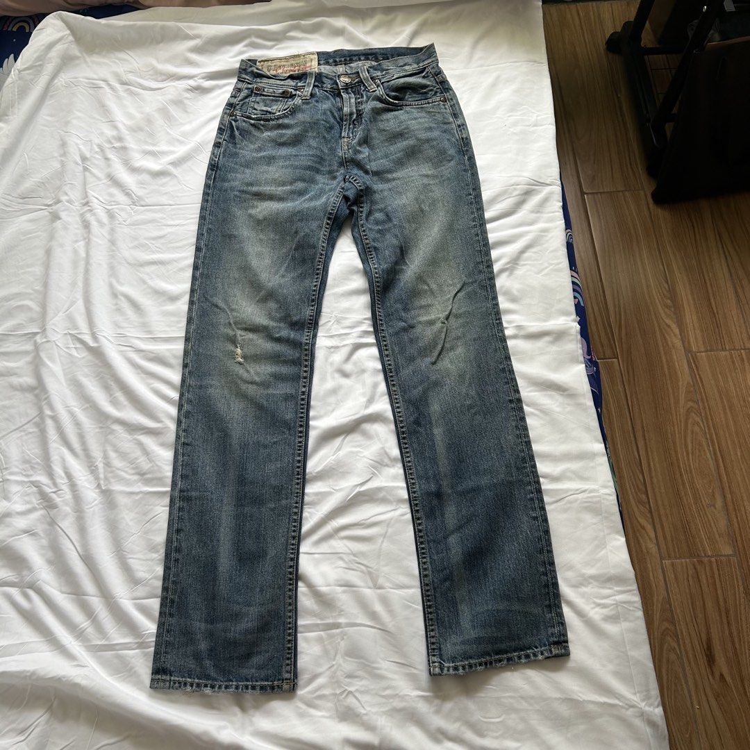 Vintage Chevignon Blue Denim Jeans (Category: Jeans) located in Antipolo. Submitted by wednesd4ze (Listing ID 1425667195, Image 3). Description: .