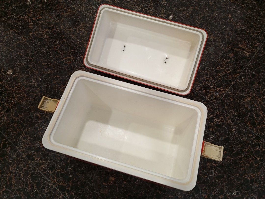 Vintage Red Cooler Box477729973475758081