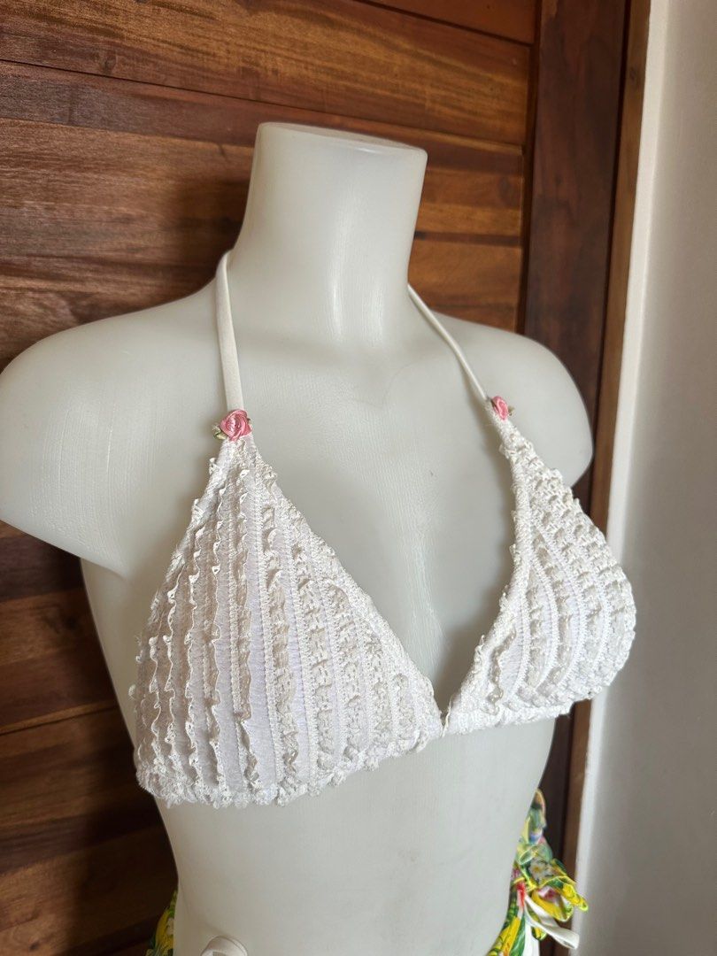 White Bikini Set with Sarong (Category: Bikinis & Swimsuits) located in Manila. Submitted by AngelResty (Listing ID 1425705240, Image 3). Description: 3 in 1 super cute.