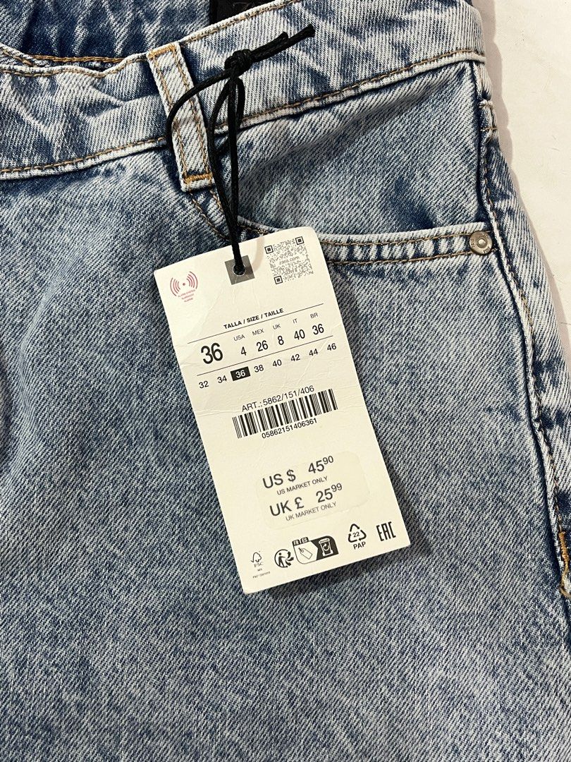 Zara Denim Shorts (Category: Shorts) located in Manila. Submitted by declutterwithnicole (Listing ID 1425705846, Image 3). Description: Brandnew with Tag Never been used.