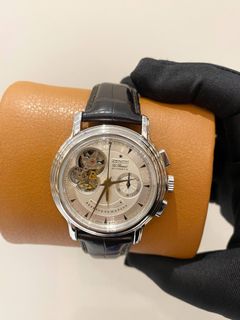 (Category: ) located in . Submitted by watchluxury888 (Listing ID 1425888808, Image 1). Description: .