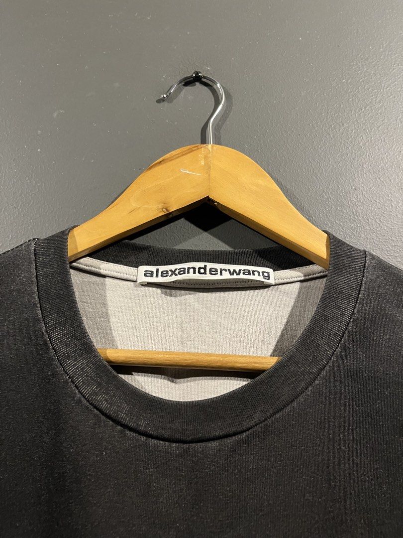 Alexander Wang Dip Dye T-shirt (Category: Luxury Apparel) located in Naga. Submitted by abiotic1994 (Listing ID 1425872762, Image 3). Description: 24x30 Dimension Medium on tag Oversized shirt Heavy cloth Excellent condition No issue.