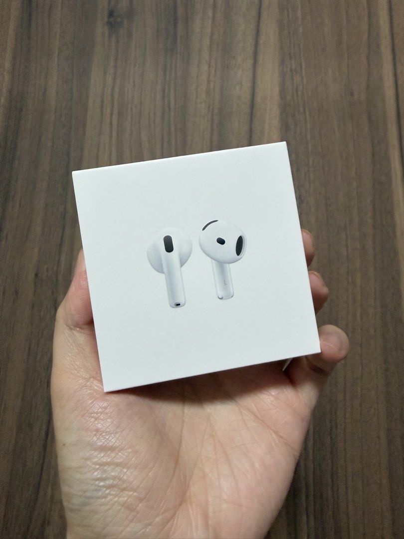 Apple AirPods 4