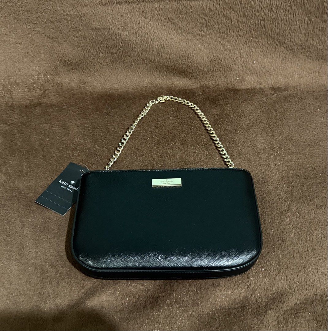 Authentic Kate Spade Kenzie Lilly Pochette (Category: Shoulder Bags) located in Quezon City. Submitted by andanel16 (Listing ID 1425927887, Image 3). Description: Authentic Kate Spade Kenzie Lilly Pochette Condition: Brand New Price: ₱ 5,000 • Elegant and versatile • Perfect for everyday errands or casual outings • Fits phone, cards, cash, and small essentials 100% Original From US If sure buyer po, I can send actual photos + packing video for tr