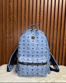 (Category: ) located in . Submitted by luxshoppe88 (Listing ID 1425888010, Image 1). Description: .
