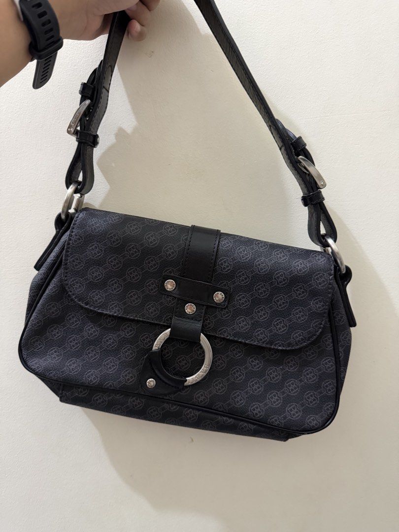 Babila Kili bag (Category: Luxury Bags & Wallets) located in Makati City. Submitted by jeon_wonw00 (Listing ID 1425988075, Image 1). Description: Vintage babila kili bag.