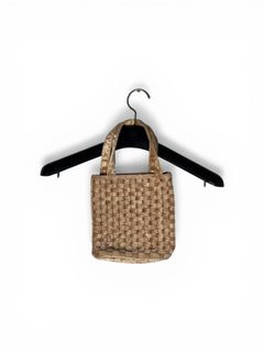 (Category: ) located in . Submitted by shop818 (Listing ID 1425954433, Image 1). Description: .