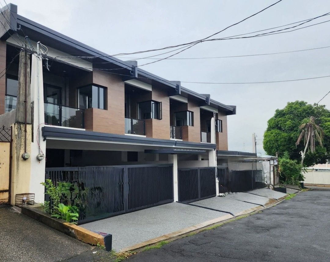 Townhouse in Quezon City (Category: House & Lot) located in Manila. Submitted by rebmaria09176828833 (Listing ID 1425838818, Image 1). Description: BRAND NEW Townhouses for Sale situated in East Fairview Park, Quezon City Unit Details: Unit A Lot Area: 123 sqm Floor Area: 235 sqm Unit B Lot Area: 114.50 sqm Floor Area: 220 sqm Unit C Lot Area: 115.50 sqm Floor Area: 220 sqm Unit D Lot Area: 121 sqm Floor Area: 235 sqm Property Features: 🔘2-Store