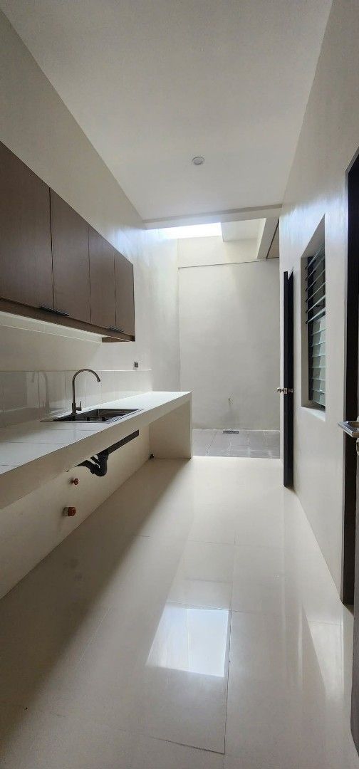 Townhouse in Quezon City (Category: House & Lot) located in Manila. Submitted by rebmaria09176828833 (Listing ID 1425838818, Image 2). Description: BRAND NEW Townhouses for Sale situated in East Fairview Park, Quezon City Unit Details: Unit A Lot Area: 123 sqm Floor Area: 235 sqm Unit B Lot Area: 114.50 sqm Floor Area: 220 sqm Unit C Lot Area: 115.50 sqm Floor Area: 220 sqm Unit D Lot Area: 121 sqm Floor Area: 235 sqm Property Features: 🔘2-Store
