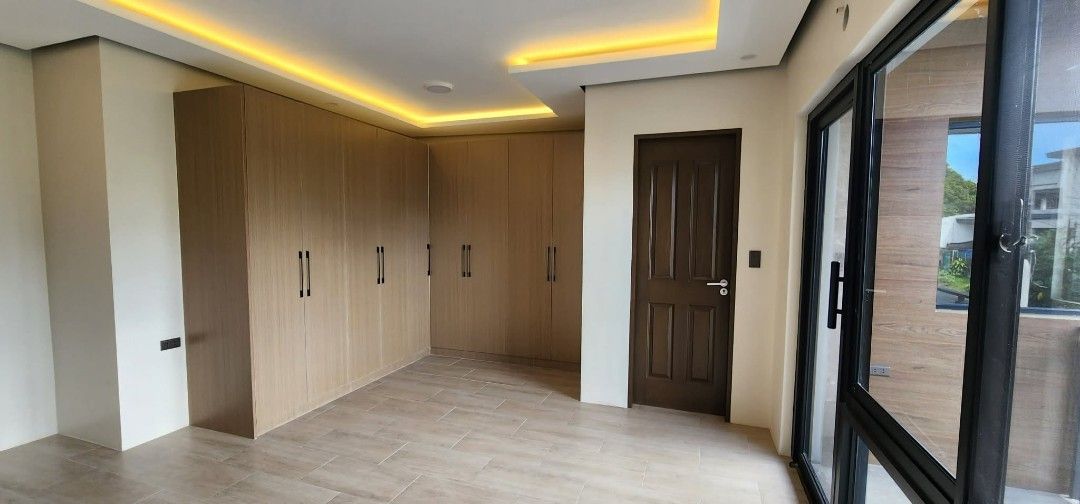Townhouse in Quezon City (Category: House & Lot) located in Manila. Submitted by rebmaria09176828833 (Listing ID 1425838818, Image 3). Description: BRAND NEW Townhouses for Sale situated in East Fairview Park, Quezon City Unit Details: Unit A Lot Area: 123 sqm Floor Area: 235 sqm Unit B Lot Area: 114.50 sqm Floor Area: 220 sqm Unit C Lot Area: 115.50 sqm Floor Area: 220 sqm Unit D Lot Area: 121 sqm Floor Area: 235 sqm Property Features: 🔘2-Store