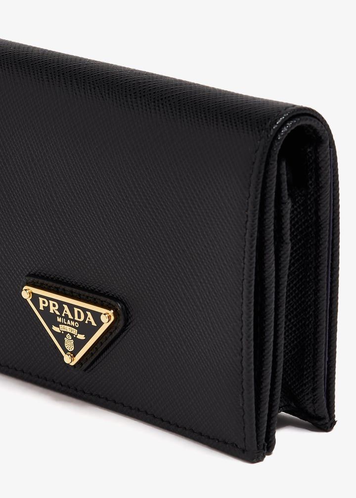 Brandnew Prada Bi-fold Wallet (Category: Luxury Bags & Wallets) located in Manila. Submitted by xxyyyyyyyyyyyy (Listing ID 1425886390, Image 3). Description: Rfs: impulse buy.
