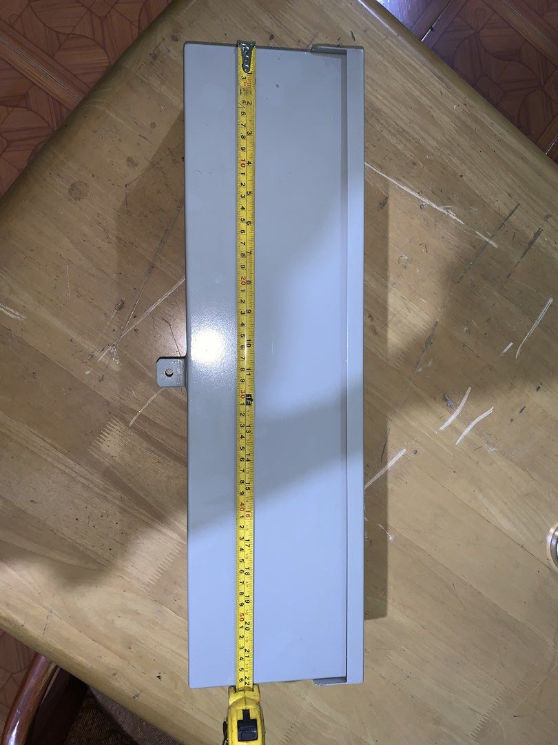 Breaker/wire gutter (Category: Construction & Building Materials) located in Valenzuela. Submitted by Caloooy (Listing ID 1425847487, Image 3). Description: Breaker/wire gutter For only 2000.