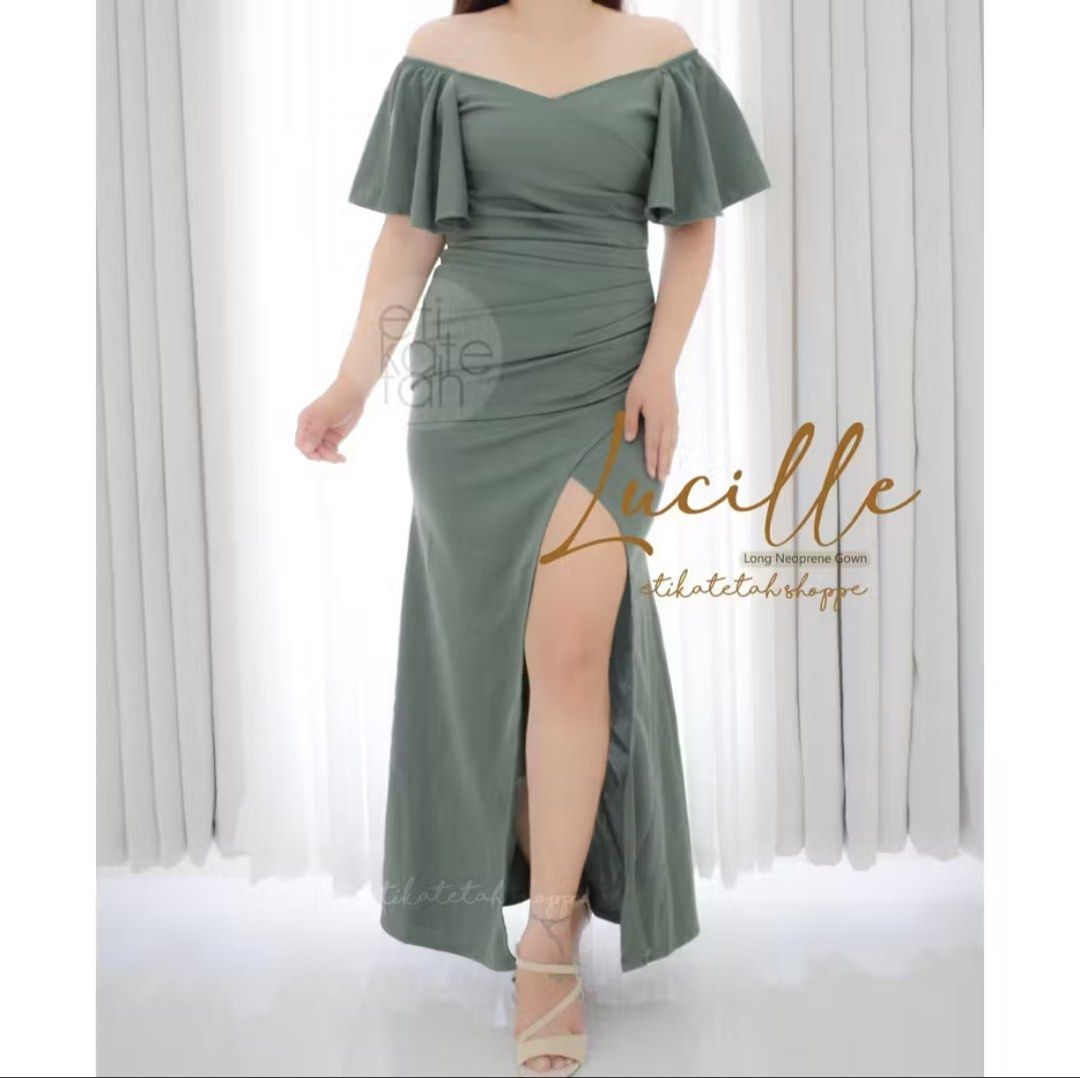 Bridesmaid Green Dress (Category: Evening dresses & gowns) located in Paranaque City. Submitted by mykillss (Listing ID 1425923155, Image 1). Description: Size/Measurements on photo Never worn.