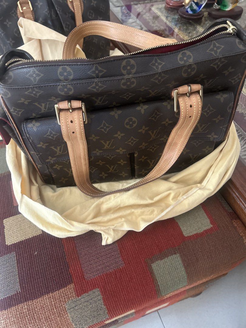 Buy 1 Get 1 LV Palermo and Multiple Cite (Category: Luxury Bags & Wallets) located in Manila. Submitted by nobletree-f203 (Listing ID 1425829656, Image 2). Description: Like new buy 1 get 1 LV bags.