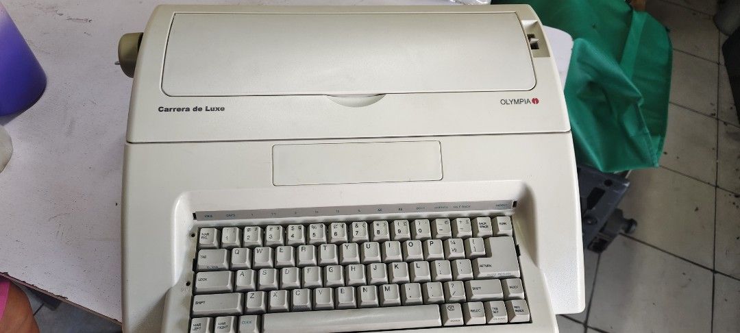 Carrera deluxe electronic typewriter (Category: Office & Business Technology) located in Manila. Submitted by tagaberick37031 (Listing ID 1425919804, Image 1). Description: Carrera deluxe electronic typewriter with good condition and good quality 6month warranty for labor .