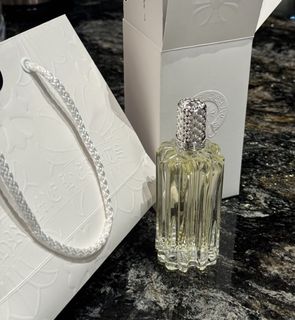（分類：）位於 。 由 luxury_addicted 提交（商品編號 1425991330，圖片 1）。簡介： 。