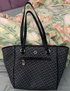 (Category: ) located in . Submitted by shop_abo (Listing ID 1425937650, Image 1). Description: .