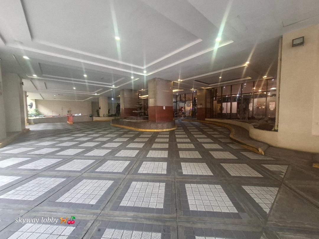 Condo in Pasig and Ortigas Center (Category: Apartments & Condos) located in Pasig City. Submitted by shirleya03 (Listing ID 1425832961, Image 2). Description: SKYWAY TWIN TOWER CONDO * 1 bedroom with 2 bathroom * 62.44 sqm. * with small balcony Rent: 30,000 ( inclusive association dues) Parking: 4,550 Association dues: 44 per sqm. For more info message me at 0905-2963662 Amenities : > Swimming pool > Out door Children's playground > Pet allowed 