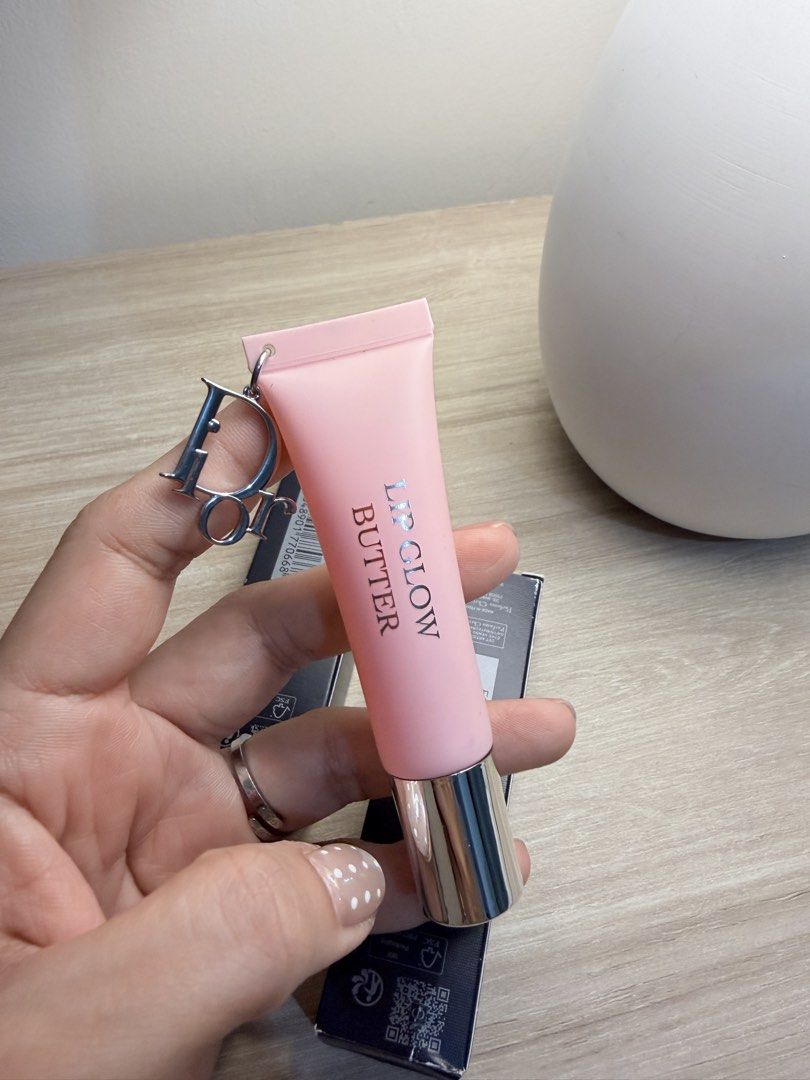 Dior Lip Glow Butter Hydrating Gloss Balm (Category: Makeup) located in Quezon City. Submitted by bangtankthv (Listing ID 1425916931, Image 2). Description: PAYDAY SALE FOR THIS APRIL ONLY! - Extra from Sephora - Dior Lip Glow - No last price.