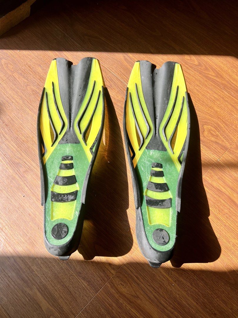 Diving Fins M 39-40 (Category: Water Sports) located in Angono. Submitted by gifted_turtle (Listing ID 1425825074, Image 2). Description: Used diving fins for freediving. I loved freediving so I upgraded and changed size. Still in very good condition. Perfect for beginners who want to try freediving. Now it’s your turn to enjoy the underwater world! 🌊 Message me if interested..
