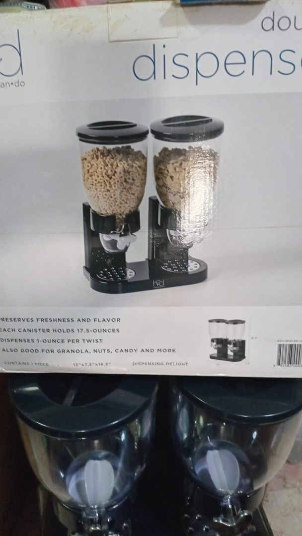 Double cereal dispenser451967589402562561