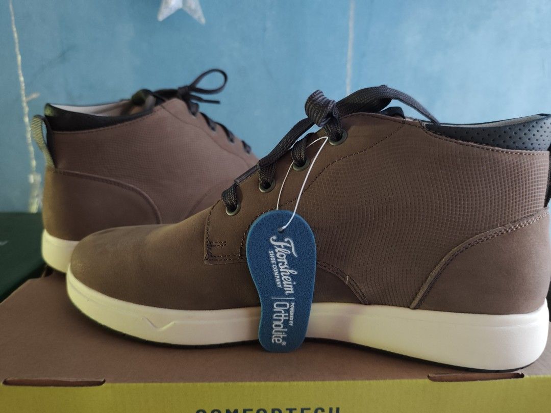 Florsheim Heist Chukka (Grey) for Men (Category: Casual Shoes) located in Makati City. Submitted by kittabs (Listing ID 1425979465, Image 1). Description: For sale brand new new arrival!!! Original price is Php9,999 Florsheim Heist Chukka (Grey) Comfortech feature Size 8.5" (pero kasya sa 9-9.5) With box.