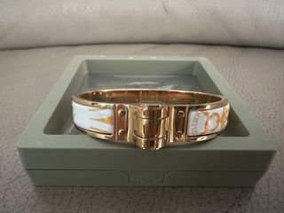 （分類：）位於 。 由 clmami 提交（商品編號 1425861813，圖片 1）。簡介： 。