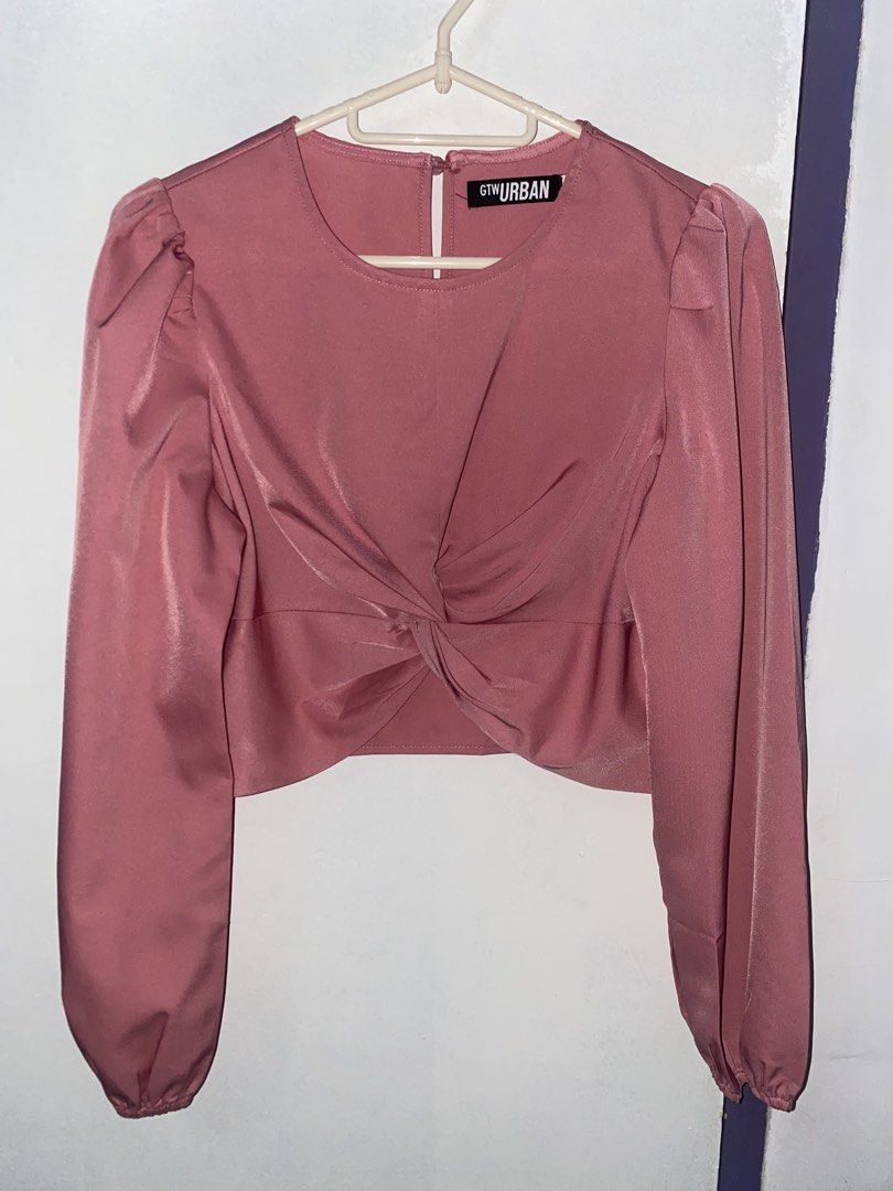 GTW URBAN Knot Front Blouse (Category: Blouses) located in Mandaluyong City. Submitted by van68 (Listing ID 1425834461, Image 2). Description: Brand: GTW Urban pink long-sleeved satin crop top Size: M Length: up to 15” - Silk material - Fits up to 34” bust - Zipper at the side - Only worn for fitting 📍Mandaluyong city 📍Can meetup in any MRT station during weekends.