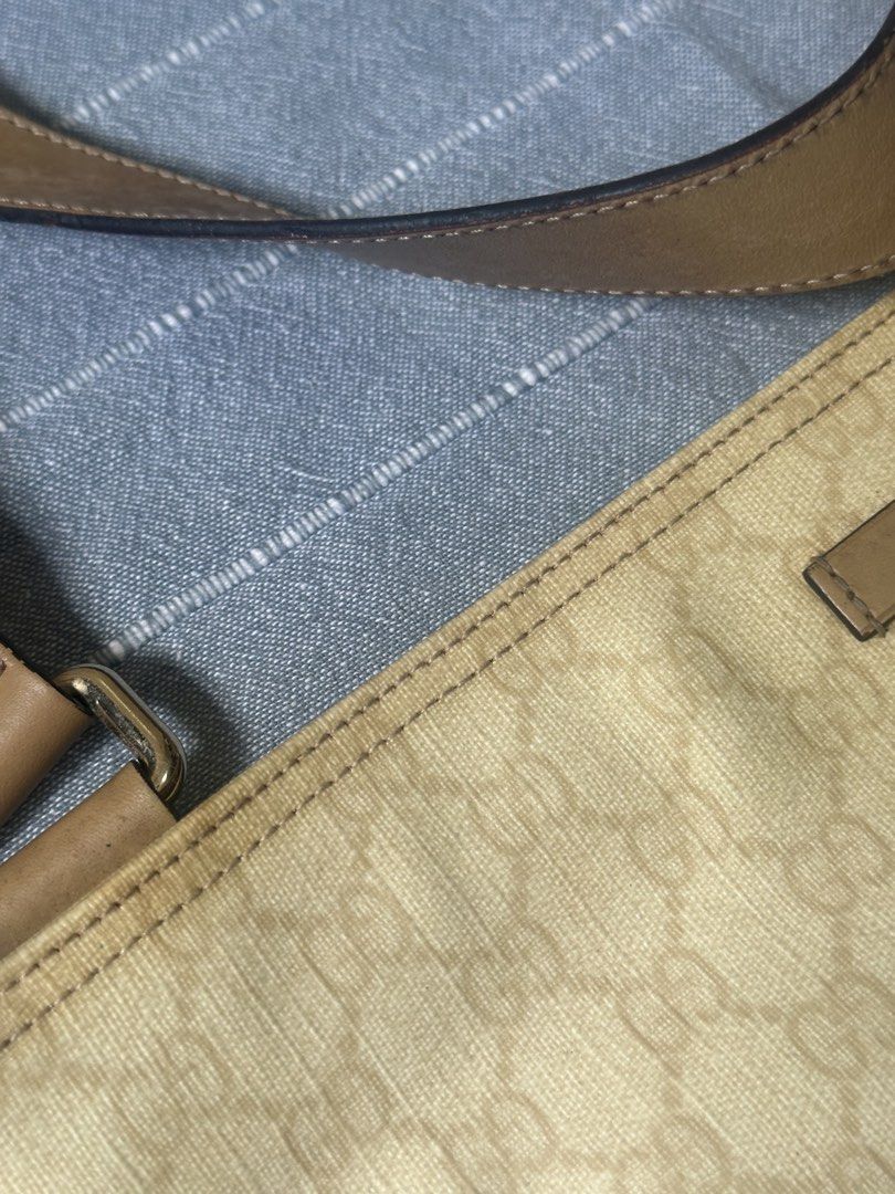 Gucci Crossbody Bag (Category: Luxury Bags & Wallets) located in Mandaluyong City. Submitted by marceditems (Listing ID 1425979679, Image 2). Description: Gucci crossbody bag Code readable With dustbag Callout is discoloration.