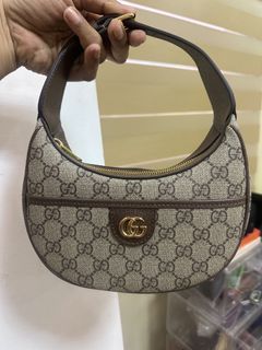 (Category: ) located in . Submitted by mavsthriftstore (Listing ID 1425867547, Image 1). Description: .