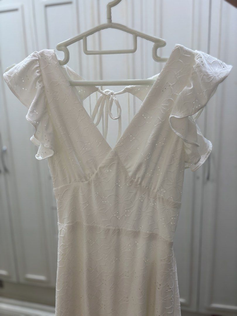 Hey Riley White Eyelet Dress (Category: Dresses) located in Manila. Submitted by harlem55 (Listing ID 1425903569, Image 2). Description: Brand new, retails for 1,400 (last 2 photos for reference) Pretty eyelet dress with thick fabric. never worn. bought for a baptismal but wore something else instead. .