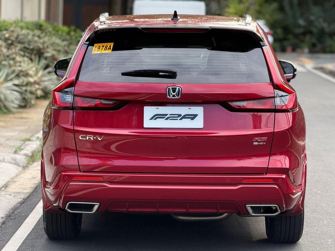 Honda CR-V RS Hybrid Auto (Category: Used Cars) located in Manila. Submitted by quality_cars (Listing ID 1425979594, Image 3). Description: Another car , another day ❗️New arrival quality unit / Fresh catch❗️ For sale : Cash , Trade in , Financing ✔️2025 HINDA CRV RS HYBRID 8tkm only 7months used brand new condition “cash paid 2.838m plus insurance” Special color IGNITE RED METALLIC “EXCLUSIVE for the rs variant only” Very fuel efficient up to 29