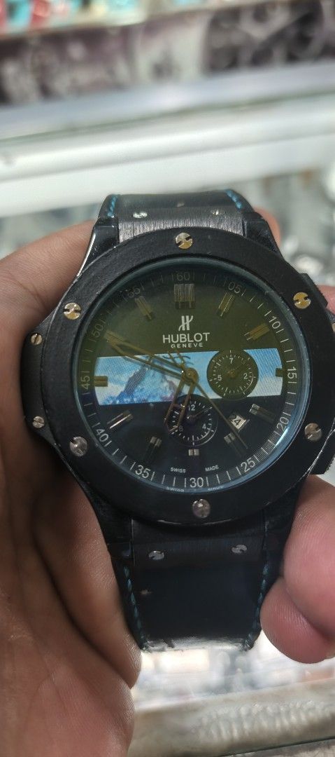 Hublot Geneve Black Watch (Category: Luxury Watches) located in Manila. Submitted by esteemed_shop (Listing ID 1425867520, Image 1). Description: Scan QR to see video of the watch automatic movement.