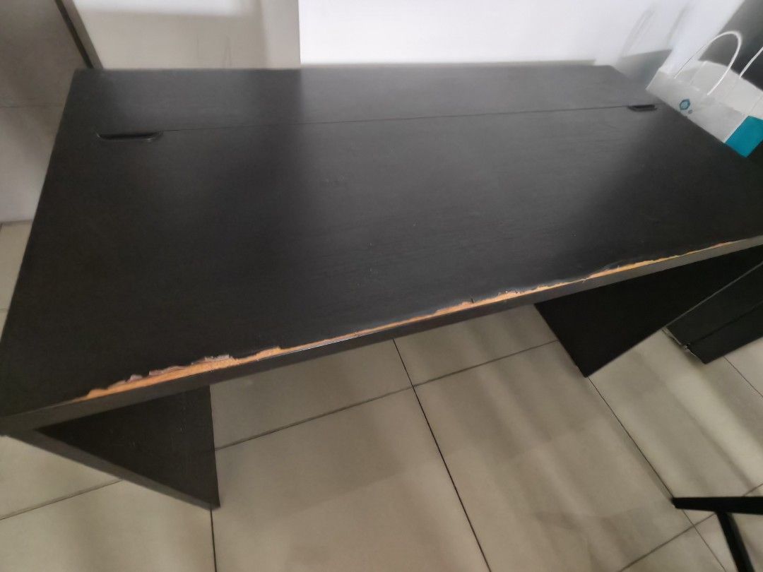 Ikea study table (Category: Tables & Sets) located in Petaling Jaya. Submitted by marktohmm (Listing ID 1425932289, Image 3). Description: well used condition as it is condition noticable marking on table .