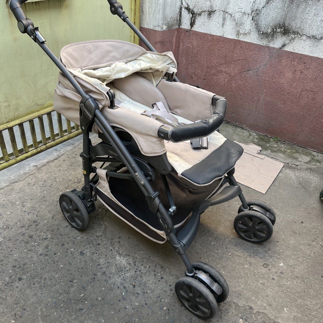 Inglesina otutto stroller (Category: Strollers) located in San Fernando. Submitted by thethriftwardrobe.ph (Listing ID 1425984365, Image 2). Description: Inglesina Stroller Can be bassinet, carseat and reversible stroller Backrest can be adjustable up to 4 different position Heavy duty Newborn up to 3 yrs old or depends on the weight of a baby Needs cleaning Pm for more details or interested Location : Sfc, La union .