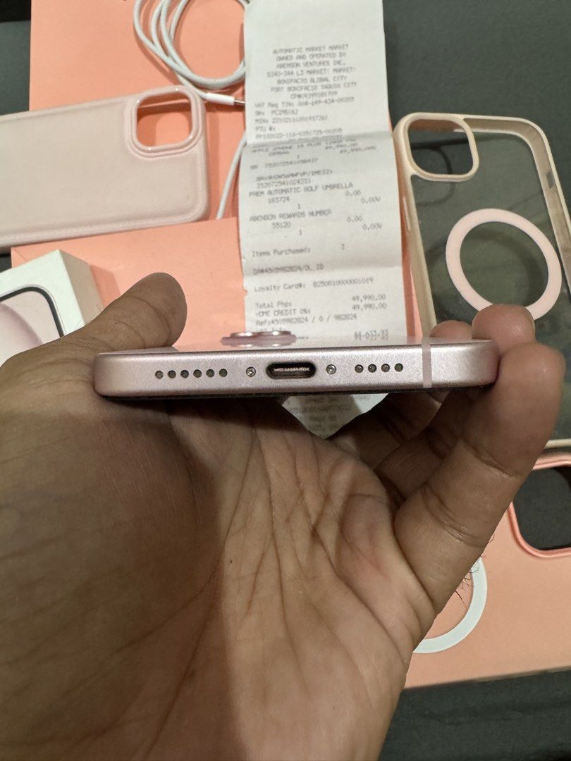 Iphone 15 Plus 128gb FU NTC Underwarranty (Category: iPhone 15 Series) located in Mandaluyong City. Submitted by better_call_sole_ph (Listing ID 1425890520, Image 3). Description: Iphone 15 Plus 128gb Pink Openline NTC Approved Completr with box cases cord and receipt Abenson Purchased 98% batthealth (212 cc only) no issue no dents no scratches brandnew condition 31.5k only mandaluyong.