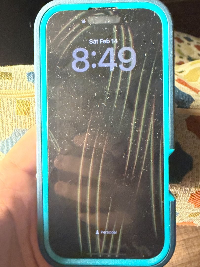 Iphone 16 pro (Category: iPhone 16 Series) located in Makati City. Submitted by dfelly (Listing ID 1425937425, Image 3). Description: Works fine no OS issues or hardware issues. RFS - got an ugrade. Meet up only in Rockwell area..