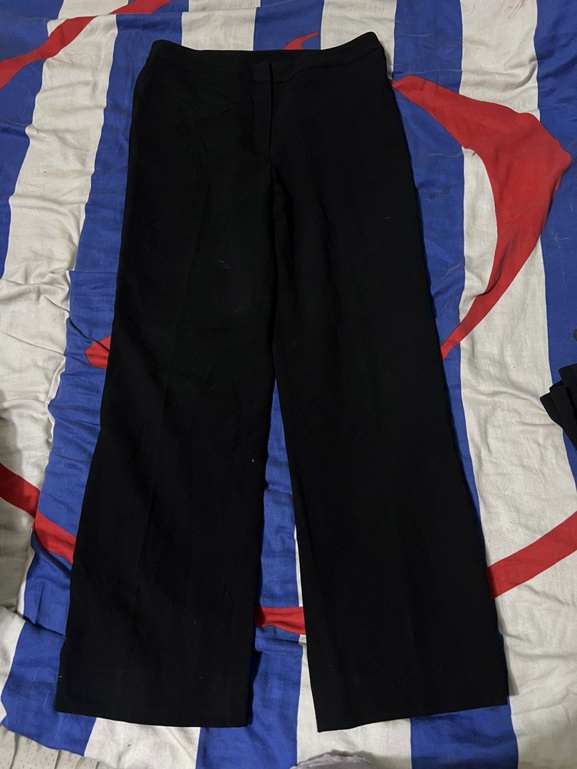 Jone newyork black trouser (Category: Other Bottoms) located in San Jose del Monte. Submitted by sofiah2997 (Listing ID 1425912688, Image 1). Description: Size 30 length 39.