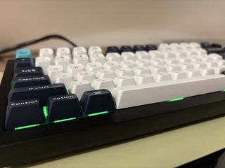 （分類：）位於 。 由 cyazur 提交（商品編號 1425843307，圖片 1）。簡介： 。
